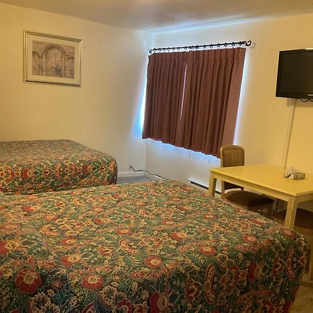 קרסנט סיטי Front Street Inn מראה חיצוני תמונה